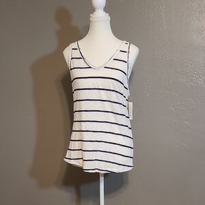 Maduson Jules Wonens Mediim Striped Sleeveless Top - White and Black Vneck NWT